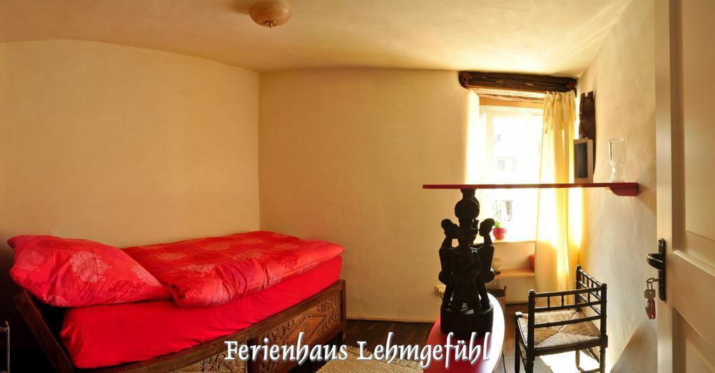 Lehmgefuehl, Design Vier, La Petite Maison Trier Bagian luar foto
