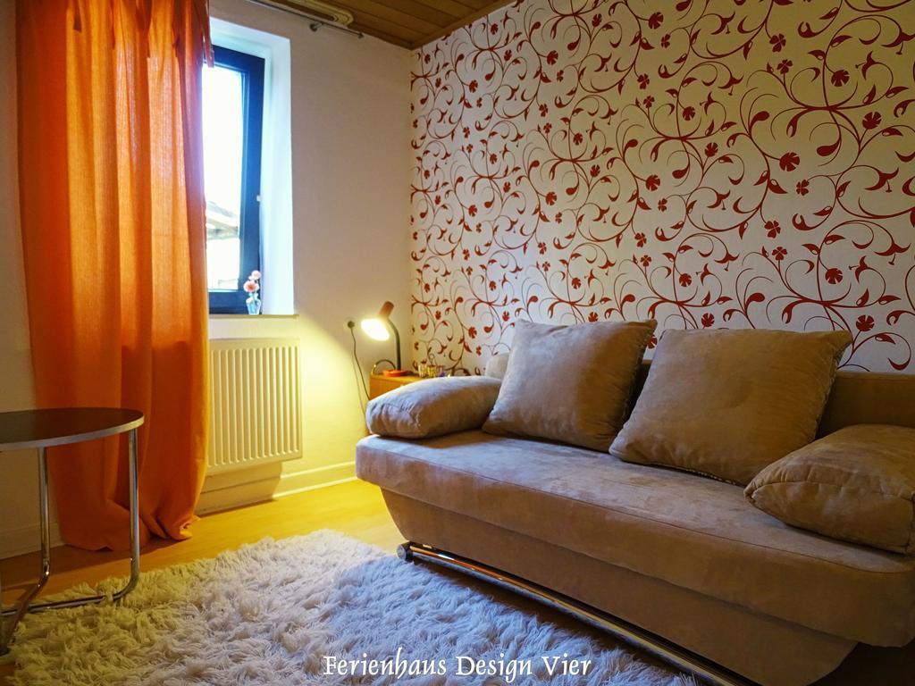 Lehmgefuehl, Design Vier, La Petite Maison Trier Bagian luar foto