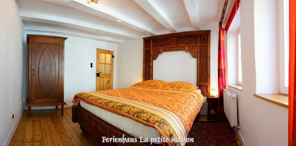 Lehmgefuehl, Design Vier, La Petite Maison Trier Bagian luar foto