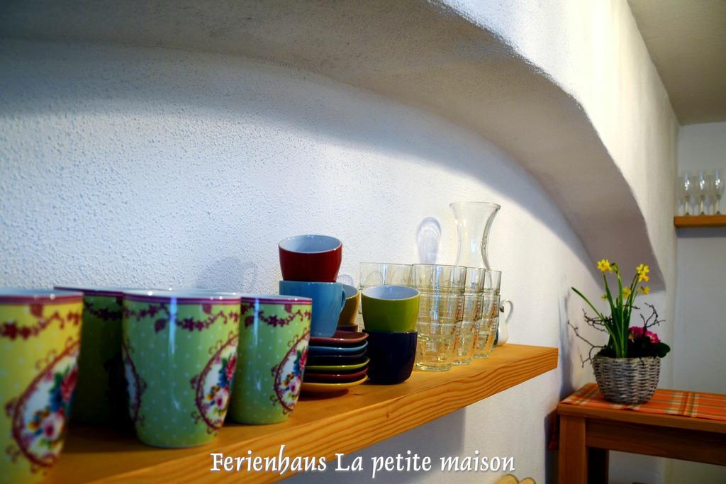 Lehmgefuehl, Design Vier, La Petite Maison Trier Bagian luar foto