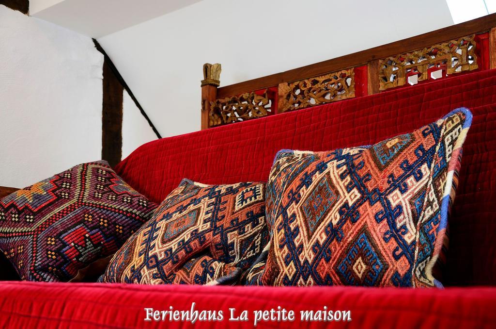 Lehmgefuehl, Design Vier, La Petite Maison Trier Bagian luar foto