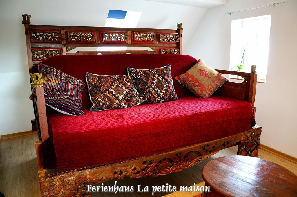 Lehmgefuehl, Design Vier, La Petite Maison Trier Bagian luar foto